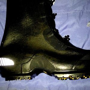 Men’s over shoe spikes